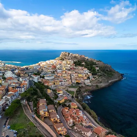 With Private Patio Daire